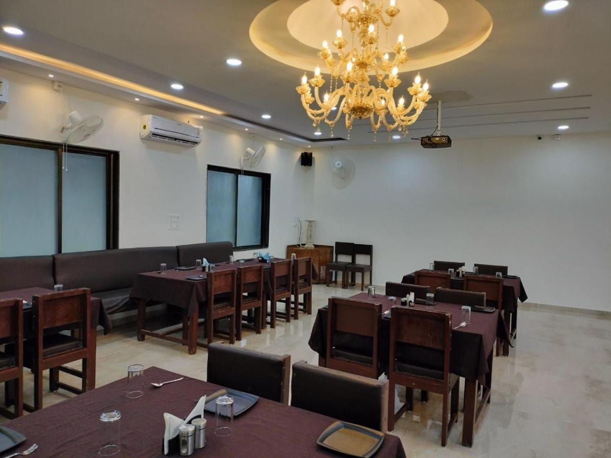 Hotel Satkar International Chhindwāra Exterior photo