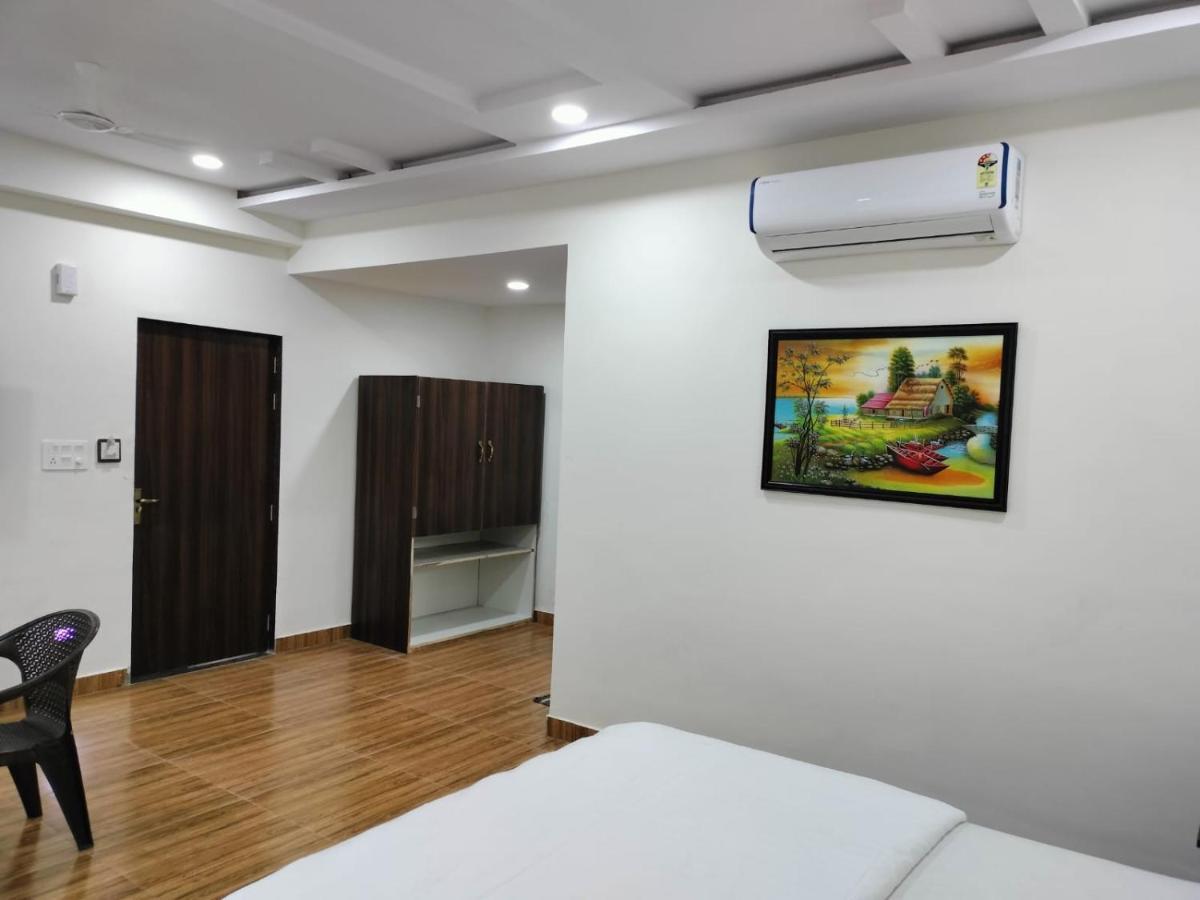 Hotel Satkar International Chhindwāra Exterior photo