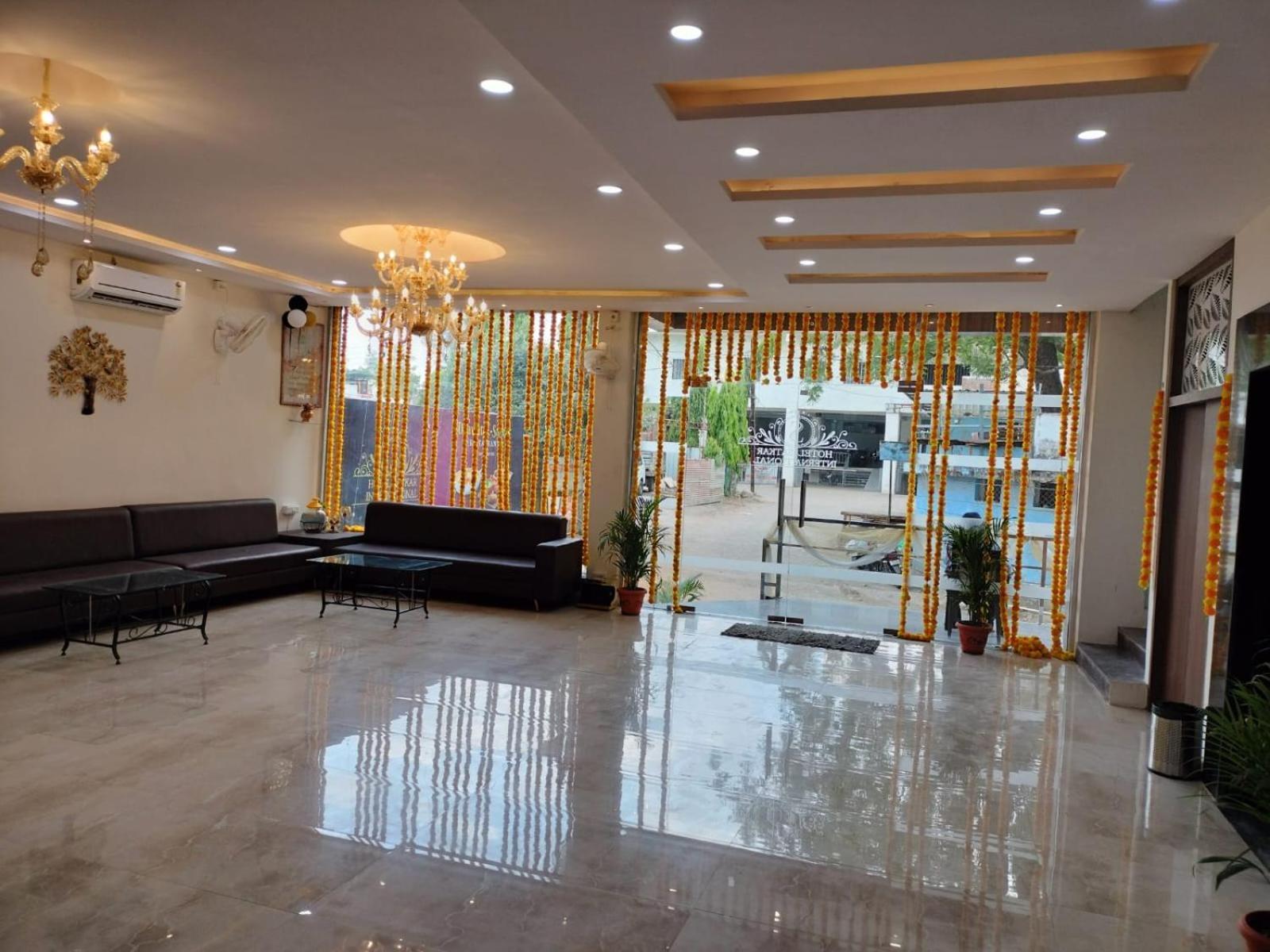 Hotel Satkar International Chhindwāra Exterior photo