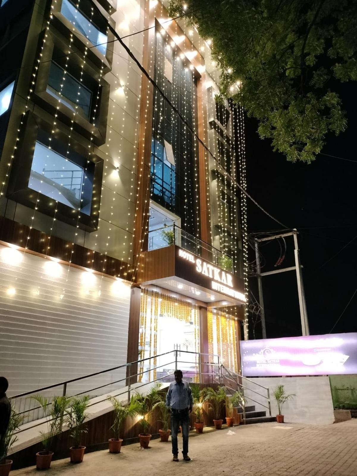Hotel Satkar International Chhindwāra Exterior photo